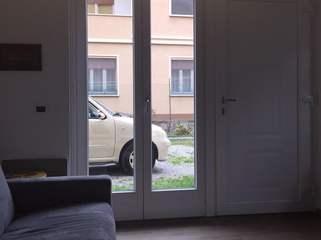 Guest House Persico デセンツァーノ・デル・ガルダ エクステリア 写真